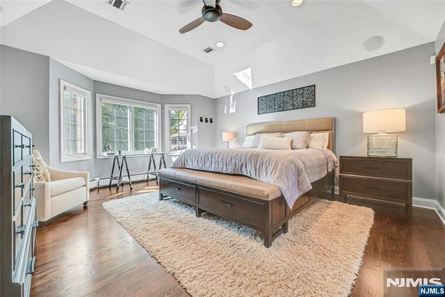 6 Keller Court, Park Ridge, NJ 07656