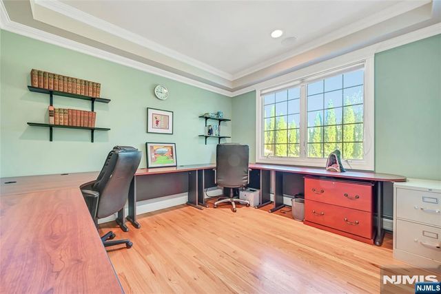6 Keller Court, Park Ridge, NJ 07656