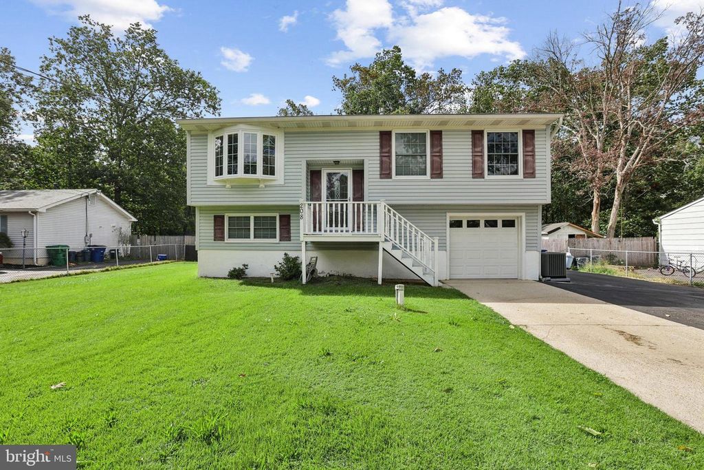 208 FLORIDA TRL, BROWNS MILLS, NJ 08015 — exterior