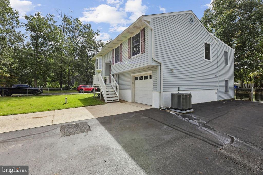 208 FLORIDA TRL, BROWNS MILLS, NJ 08015 — photo 2