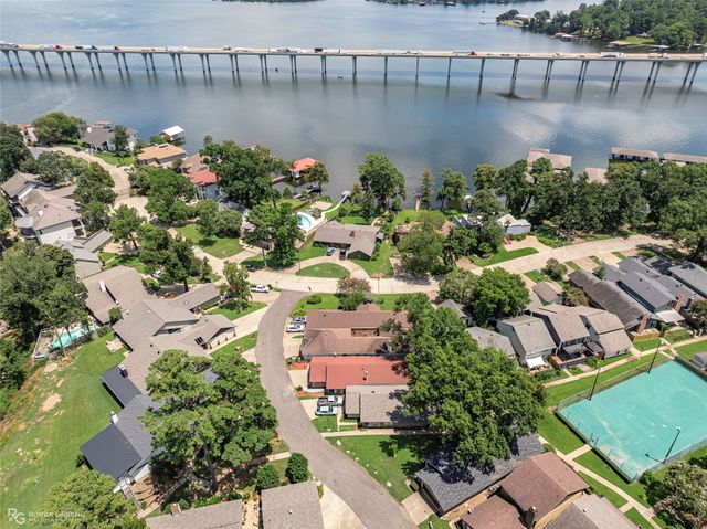 5504 Flagstone Drive, Shreveport, LA 71119