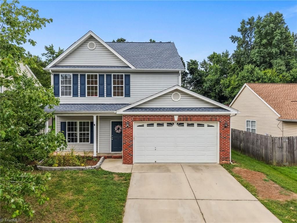 837 Blazingwood Drive, Greensboro, NC 27406