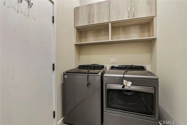 17812 Bromley Court, Encino, CA 91316