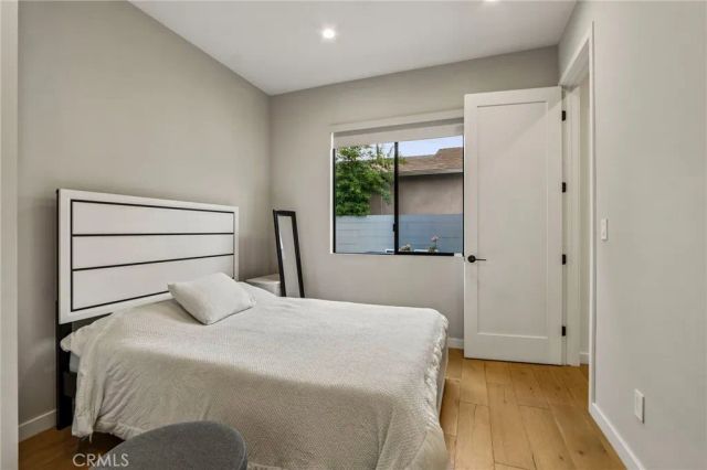 17812 Bromley Court, Encino, CA 91316