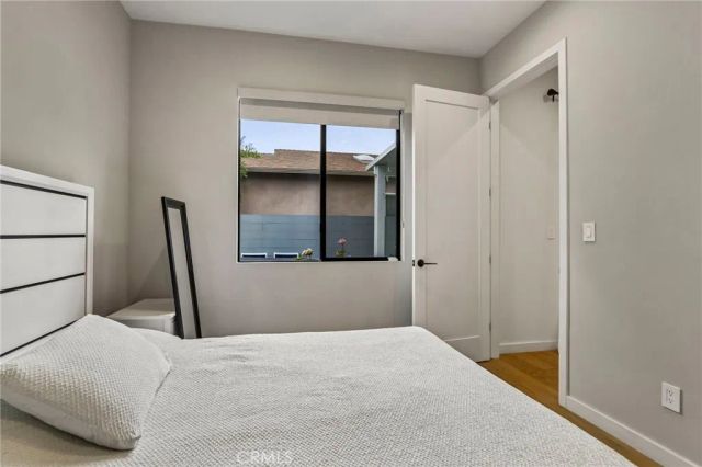 17812 Bromley Court, Encino, CA 91316