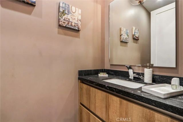 17812 Bromley Court, Encino, CA 91316