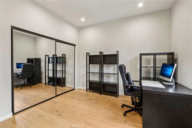 17812 Bromley Court, Encino, CA 91316