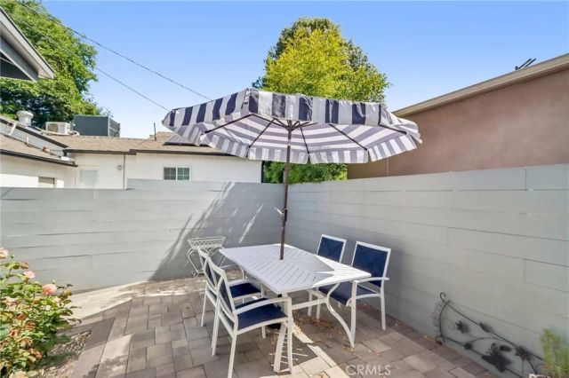 17812 Bromley Court, Encino, CA 91316