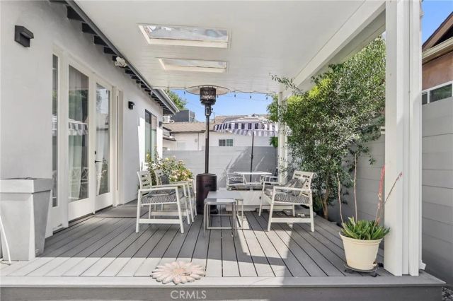 17812 Bromley Court, Encino, CA 91316