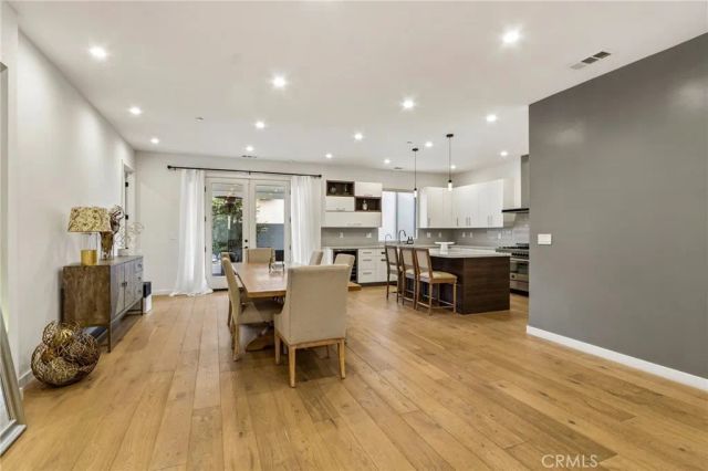 17812 Bromley Court, Encino, CA 91316