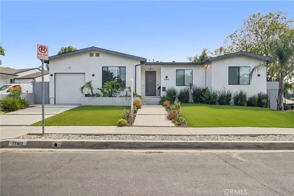 17812 Bromley Court, Encino, CA 91316