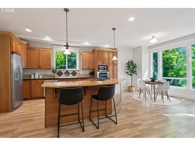 6345 CAUFIELD St, West Linn, OR 97068