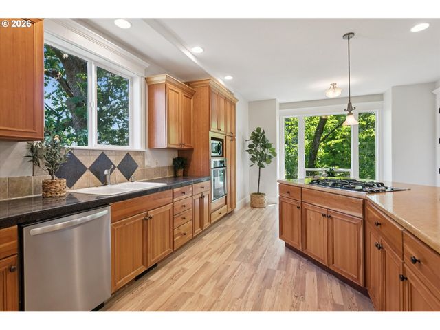 6345 CAUFIELD St, West Linn, OR 97068