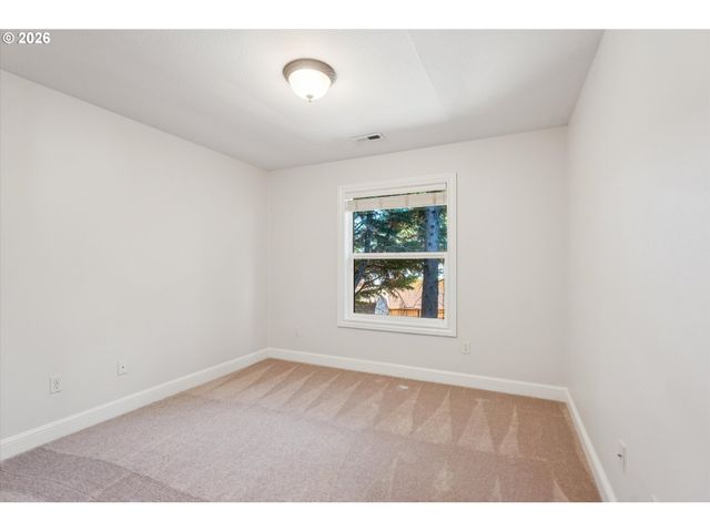 6345 CAUFIELD St, West Linn, OR 97068