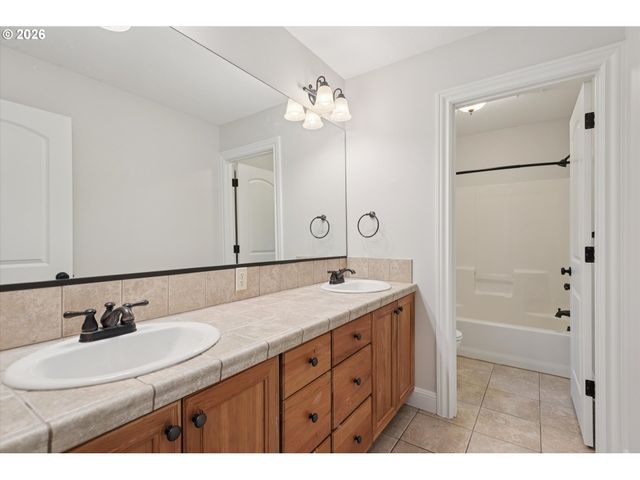 6345 CAUFIELD St, West Linn, OR 97068