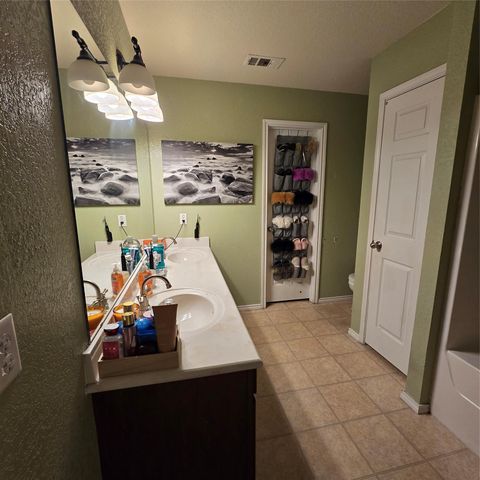 212 Druse LN, Jarrell, TX 76537