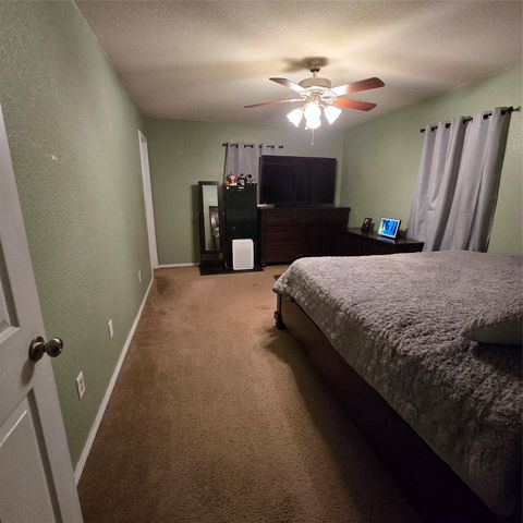 212 Druse LN, Jarrell, TX 76537