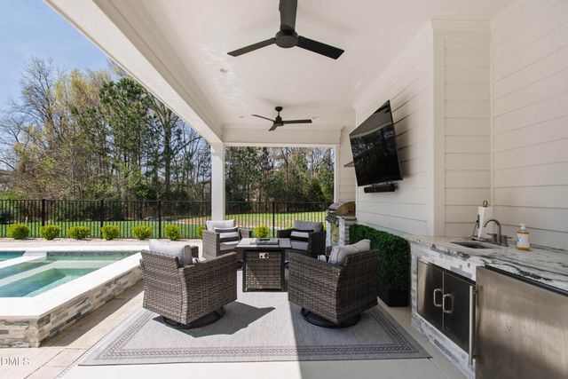 68 Harvest Lane, Pittsboro, NC 27312
