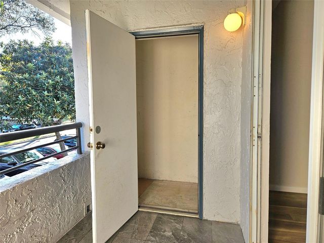 631 Lyons Rd 12205, Coconut Creek, FL 33063