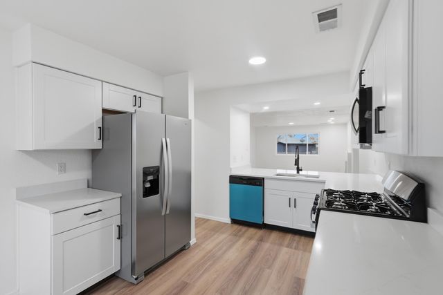 2358 Green Lake Road NE, Rio Rancho, NM 87124