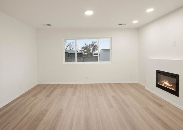 2358 Green Lake Road NE, Rio Rancho, NM 87124