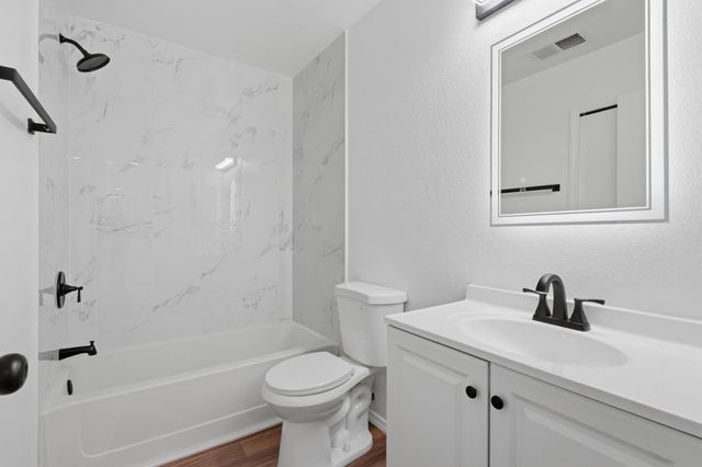 2358 Green Lake Road NE, Rio Rancho, NM 87124