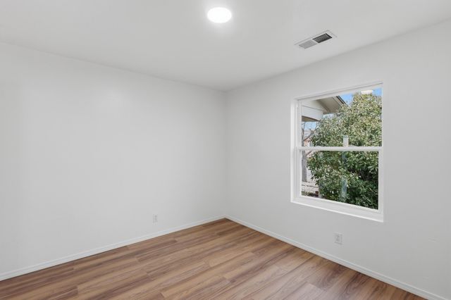 2358 Green Lake Road NE, Rio Rancho, NM 87124