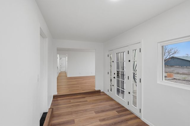 2358 Green Lake Road NE, Rio Rancho, NM 87124