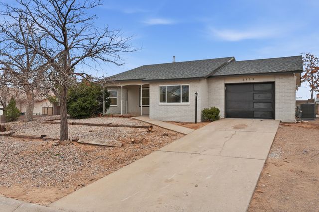 2358 Green Lake Road NE, Rio Rancho, NM 87124