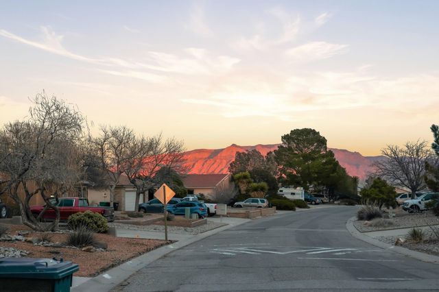 2358 Green Lake Road NE, Rio Rancho, NM 87124