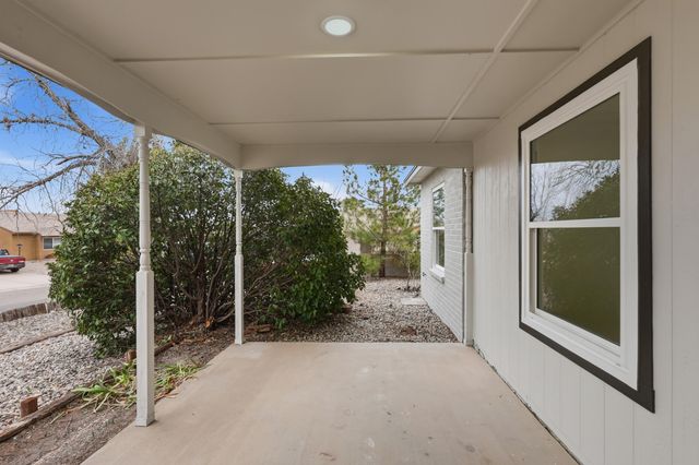 2358 Green Lake Road NE, Rio Rancho, NM 87124