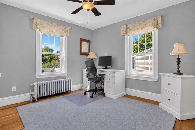18 Hanson St., Wakefield, MA 01880