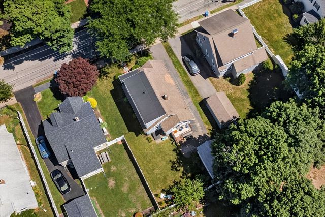 18 Hanson St., Wakefield, MA 01880
