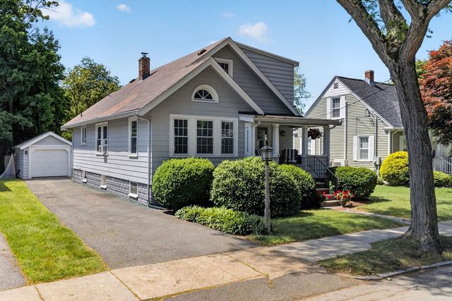 18 Hanson St., Wakefield, MA 01880