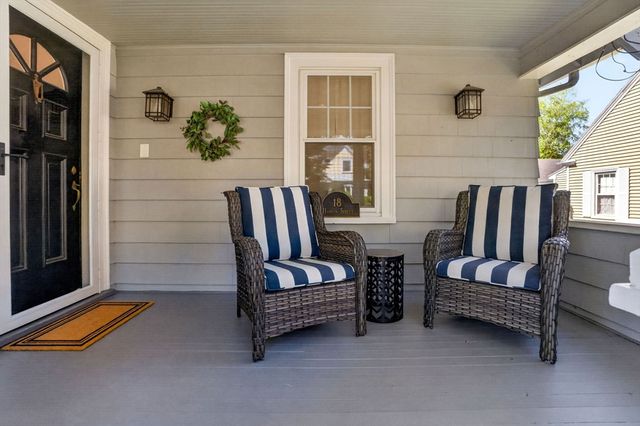 18 Hanson St., Wakefield, MA 01880