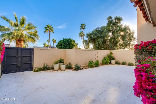 9808 E TOPAZ Drive, Scottsdale, AZ 85258