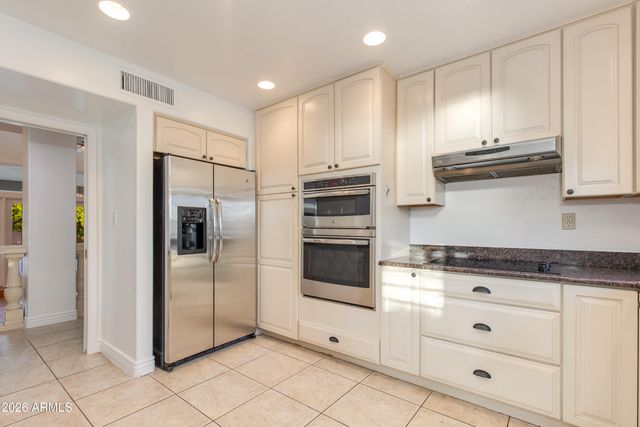 9808 E TOPAZ Drive, Scottsdale, AZ 85258