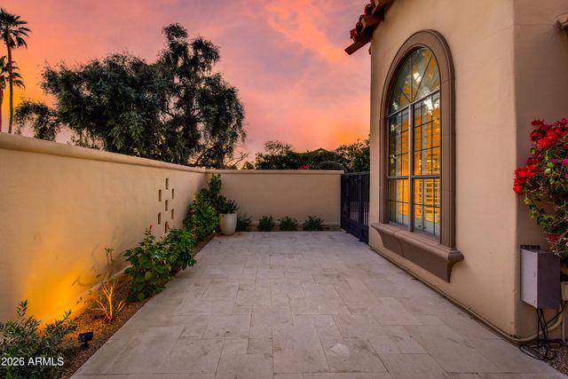 9808 E TOPAZ Drive, Scottsdale, AZ 85258