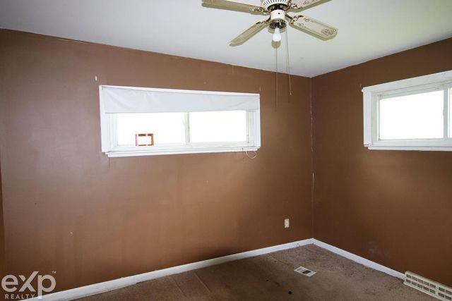 2940 Westland Drive, Port Huron, MI 48060