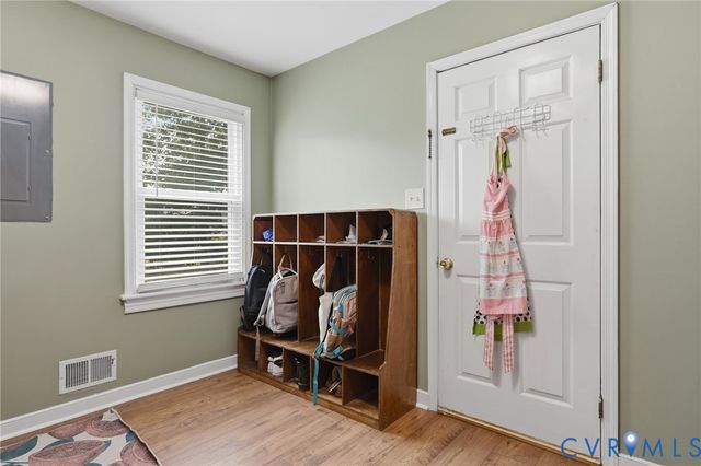 1624 Pocoshock Blvd, North Chesterfield, VA 23235