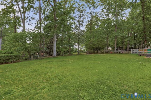 1624 Pocoshock Blvd, North Chesterfield, VA 23235
