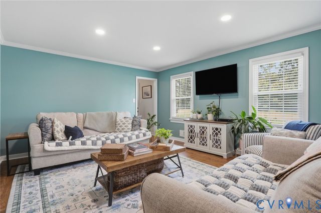 1624 Pocoshock Blvd, North Chesterfield, VA 23235