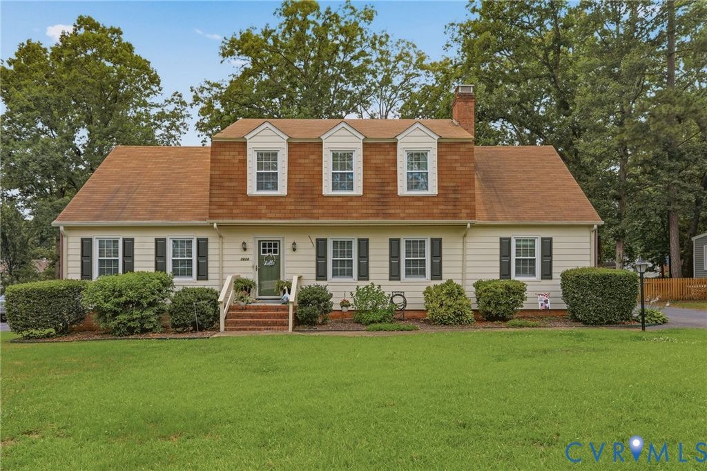 1624 Pocoshock Blvd, North Chesterfield, VA 23235