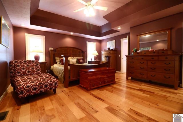 2933 trace creek church rd, Mayfield, KY 42066