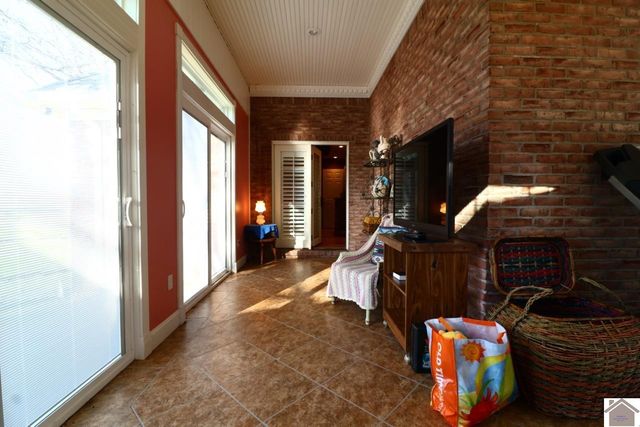 2933 trace creek church rd, Mayfield, KY 42066