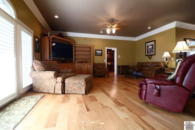 2933 trace creek church rd, Mayfield, KY 42066