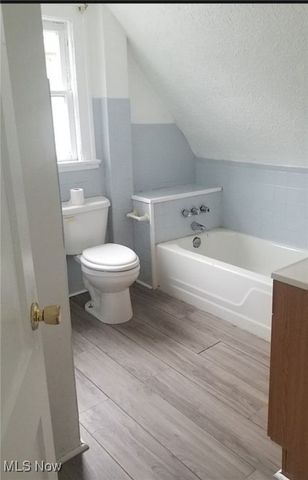 853 Russell Avenue, Akron, OH 44307