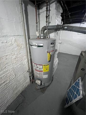 853 Russell Avenue, Akron, OH 44307