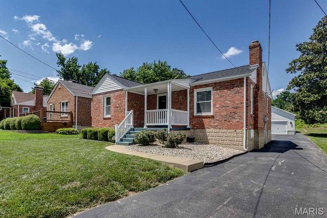8901 Moritz Avenue, Brentwood, MO 63144