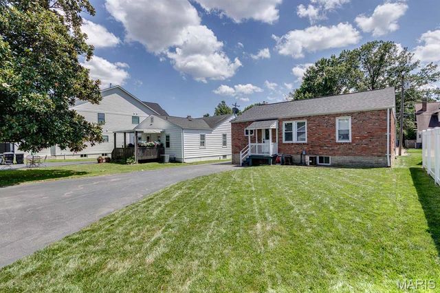 8901 Moritz Avenue, Brentwood, MO 63144